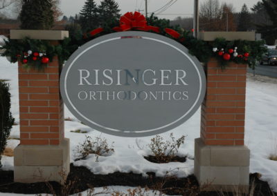 risinger-orthodontics-holiday-season-decorations