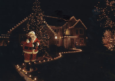 clear-lights-with-santa-figure